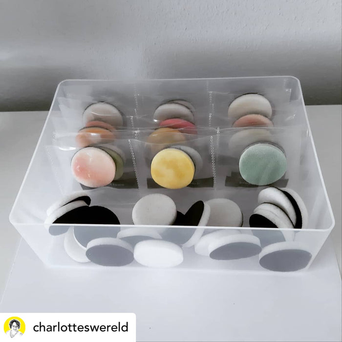 charlotteswereld & WestonBoxes a6 plastic storage box with an assortment of foam pads